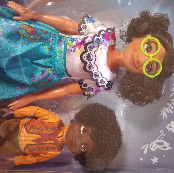 Disney Encanto Characters - Picture 3 of 3